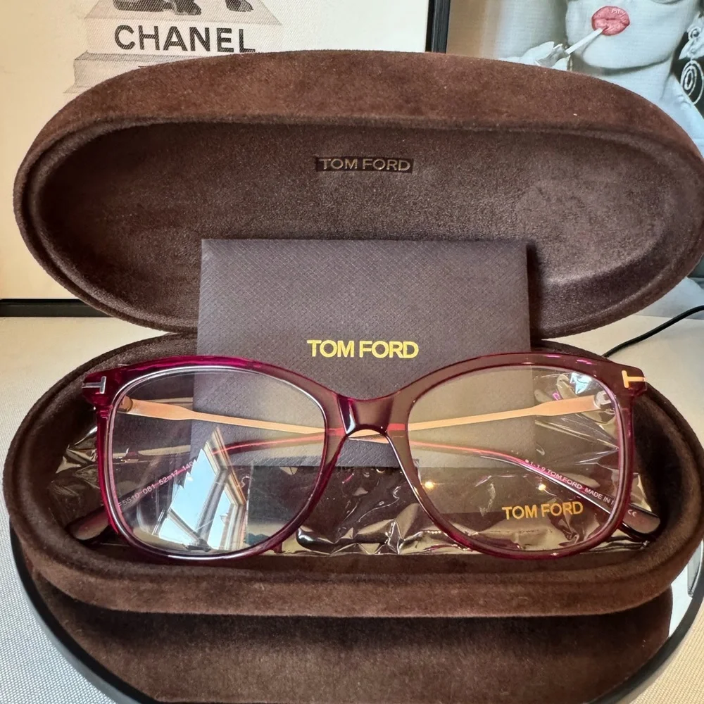 Tom Ford Pink Glasses Elegant Accessories full inclusion. / NWT